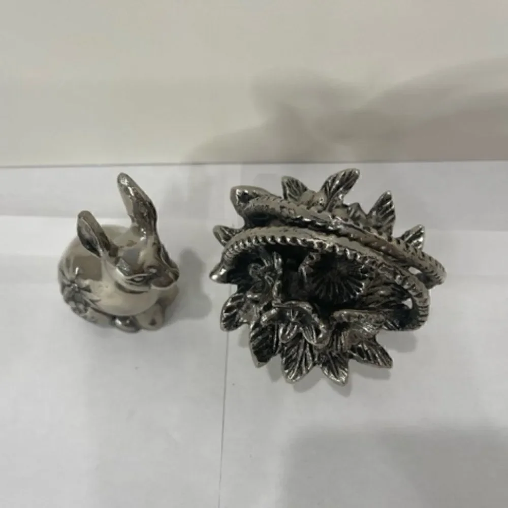 Silver Plate Bunny Rabbit Flower Basket Salt Pepper Set Unsigned The basket is 4